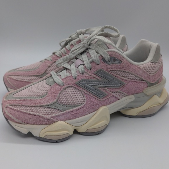 New balance 9060 December sky